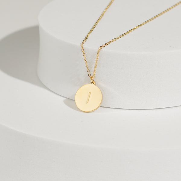 Gold Arabic Letter Circle Necklace 18K Gold Plated – Personalized Elegant Arabic Jewelry From Kenz Jewelry – Premium Arabic Jewelry