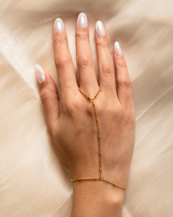 Dotted Hand Chain