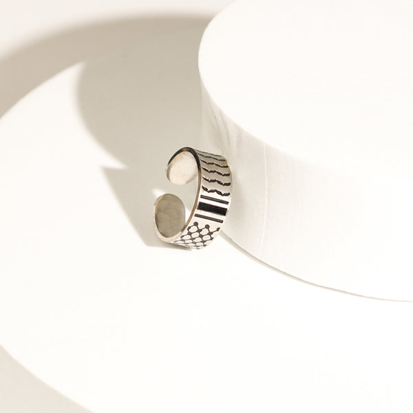 Kuffiyeh Ring | Silver