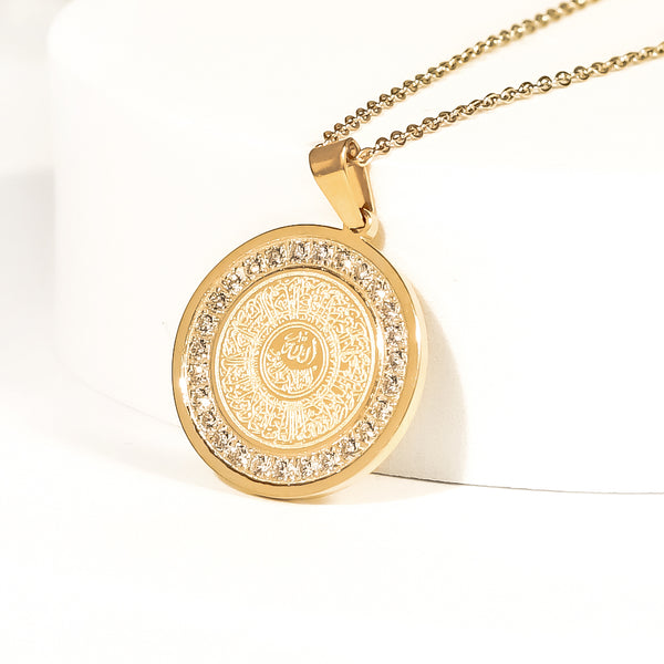 Gold Ayatul Kursi Crystal Necklace 18K Gold Plated – Spiritual Protection Jewelry From Kenz Jewelry – Premium Arabic Jewelry