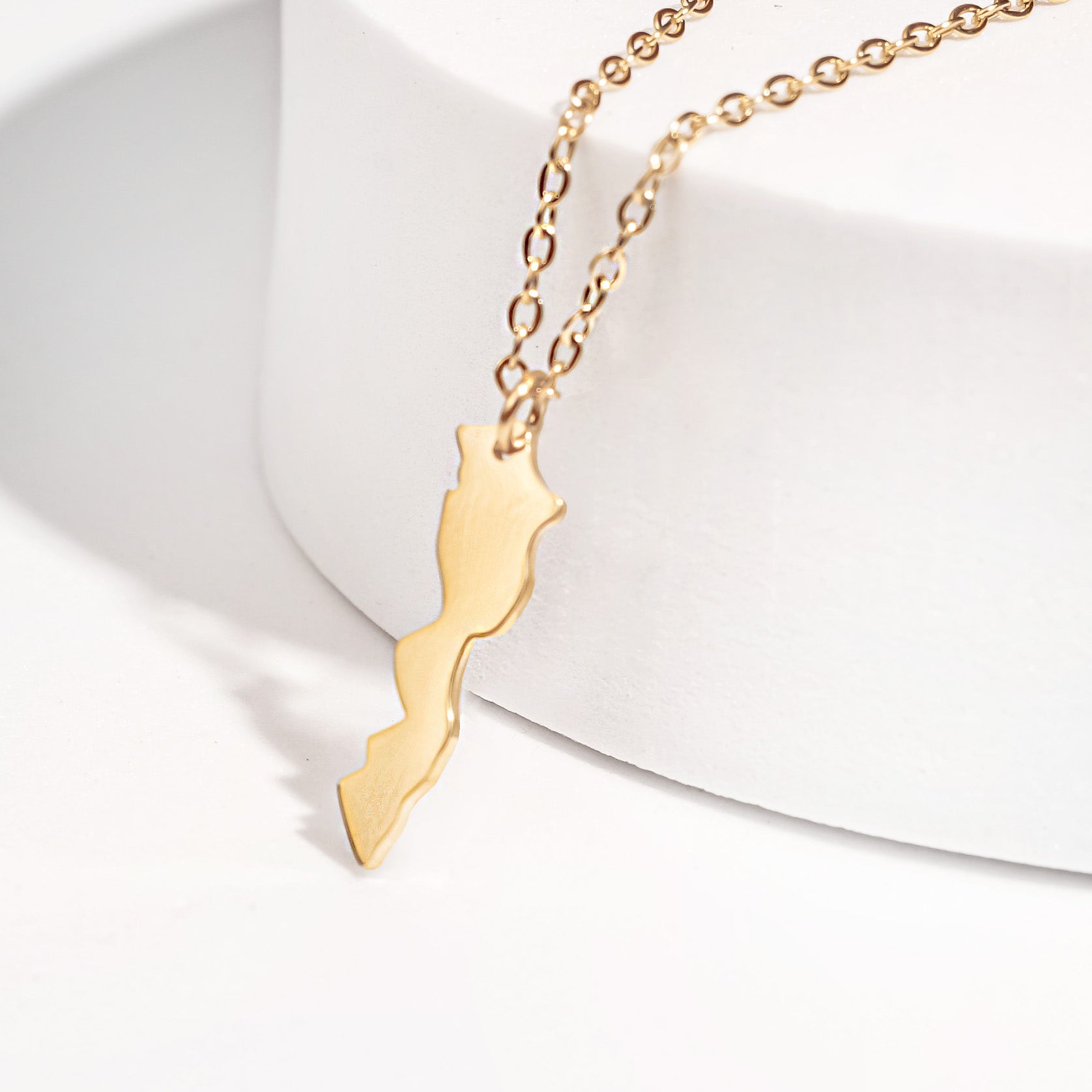 Morocco Map Pendant Necklace | Gold – Kenz Jewelry